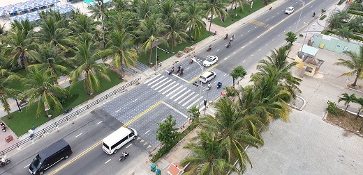 Thí điểm giải pháp hỗ trợ người đi bộ qua đường trên tuyến đường Võ Nguyên Giáp